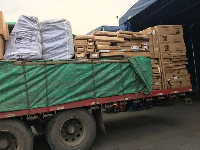 班玛家具托运